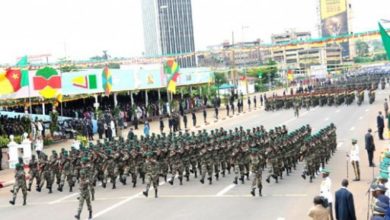 Parade Militaire au boulevard du 20mai