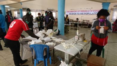 Salle de conseil de la mairie de douala 4e transformé en atelier de couture