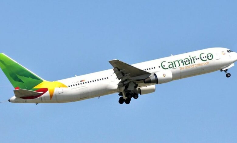 un avion de la compagnie Camair-co